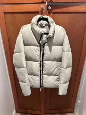 Abercrombie & Fitch Light Gray Puffer Jacket